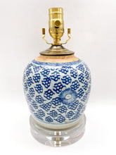 Load image into Gallery viewer, Antique Blue &amp; White Jar Lamp, ~16"