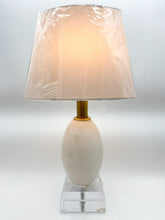 Load image into Gallery viewer, Alabaster/Brass-Table-Lamp