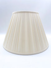 Load image into Gallery viewer, Silk English Box Pleat Shade, 18", Egg