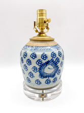 Load image into Gallery viewer, Antique Blue &amp; White Melon Jar Lamp, ~16"