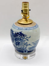 Load image into Gallery viewer, blue &amp; white, blue/white, blue and white, ceramic, ceramic vase, ceramic lamp, ginger jar, acrylic base, Chinese ceramic, asian ceramic, ceramic table lamp, ginger jar lamp