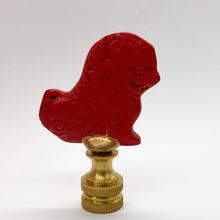 Load image into Gallery viewer, finial, finals, cinnebar, cinnabar, fou lion, fou lion finial, foo dog, phu dog, phu lion, foo lion, Asian finial, Chinese finial, oriental finial, lampshade finial, lampshade top, table lamp topper, table lamp finial