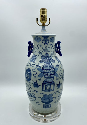 Cut-Neck-Fish-Tail-Vase-Lamp.-18in.-tall-(to-harp-saddle)