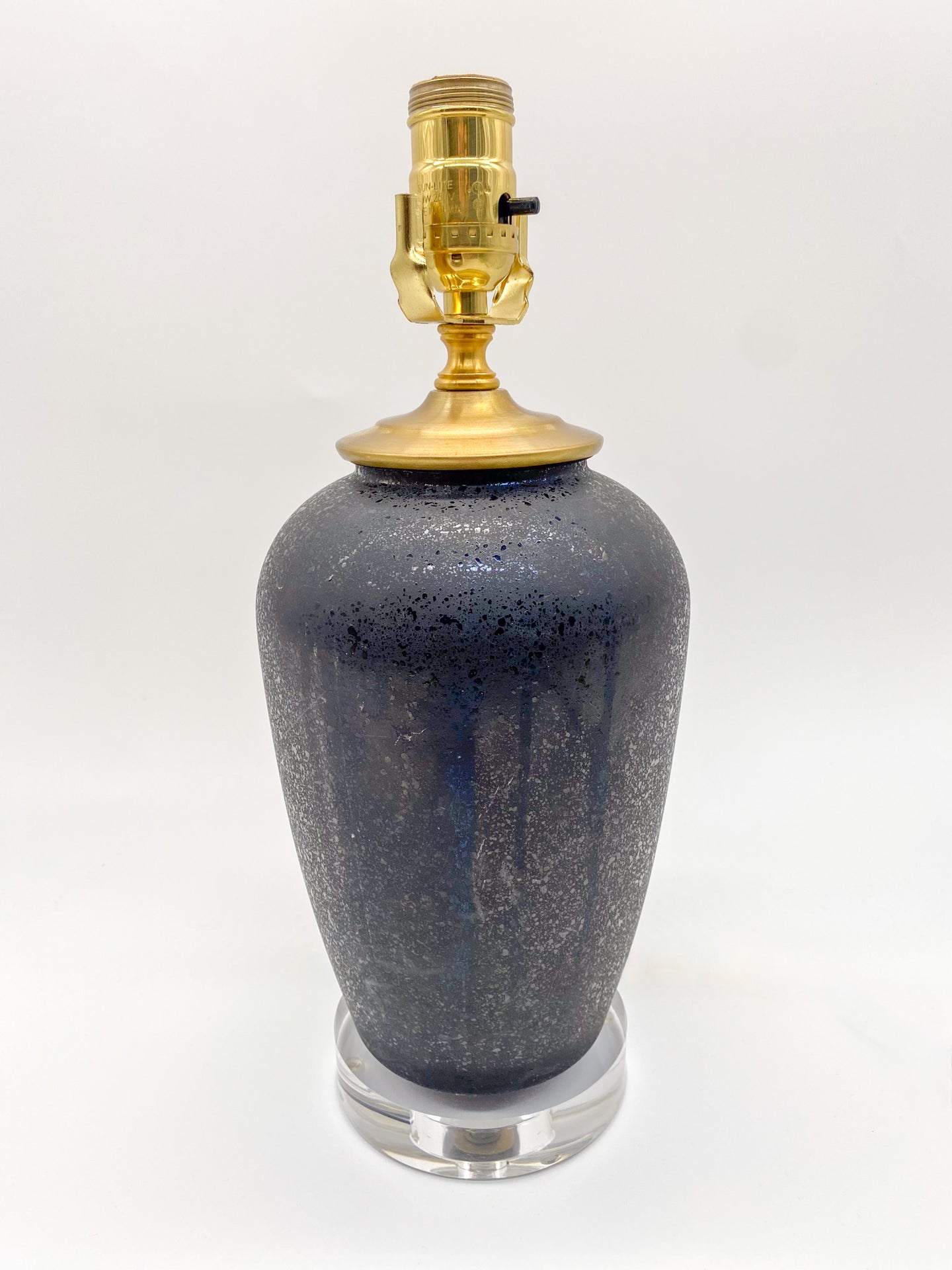 Ebony Vase Table Lamp