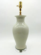 Load image into Gallery viewer, Ceramic Fish Tail Vase Lamp