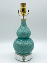 Load image into Gallery viewer, Green Crackle Double Gourd Lamp
