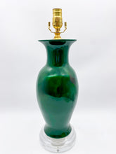 Load image into Gallery viewer, Green Vase Table Lamp
