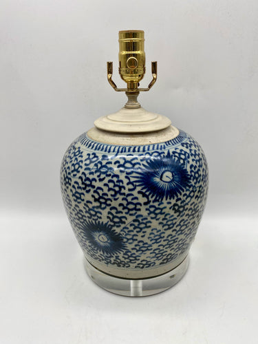 Medium-Blue/White-Melon-Jar-Table-Lamp-11.5in.-(to-harp-saddle)