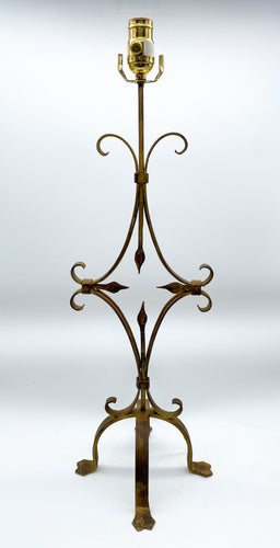 Iron Open Cross Table Lamp