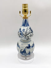 Load image into Gallery viewer, blue &amp; white, blue/white, blue and white, ceramic, ceramic vase, ceramic lamp, double gourd, acrylic base, Chinese ceramic, asian ceramic, ceramic table lamp