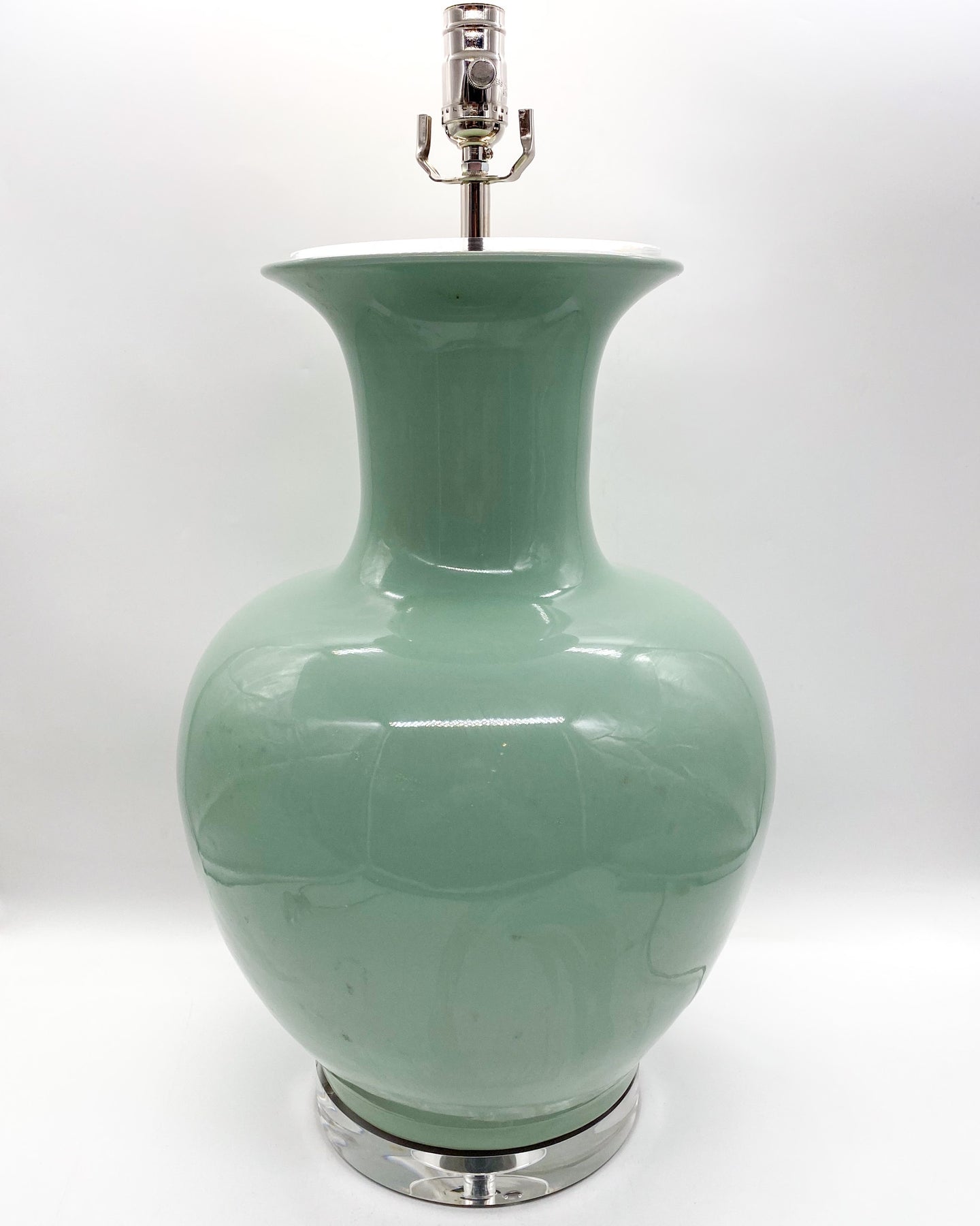 Mint Green Lion Mouth Porcelain Jar Lamp