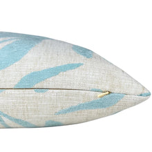 Load image into Gallery viewer, blue and white floral pillow, blue and white decorative pillow, dallas pillows, dallas home design, dallas interior decor 