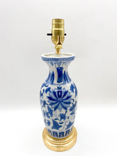 Load image into Gallery viewer, Petit Blue &amp; White Craquelur Vase w/ Gold Leaf Base Lamp