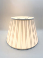 Load image into Gallery viewer, Silk Empire Wide Box Pleat Shade