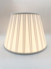 Load image into Gallery viewer, Silk Empire Wide Box Pleat Shade
