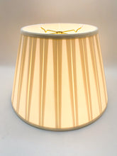 Load image into Gallery viewer, Silk Empire Wide Box Pleat Shade