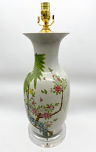 Load image into Gallery viewer, Vintage Chinese Vase Lamp