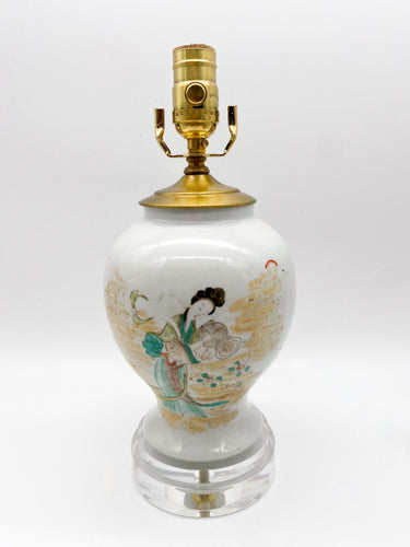 Vintage Chinese Vase Lamp