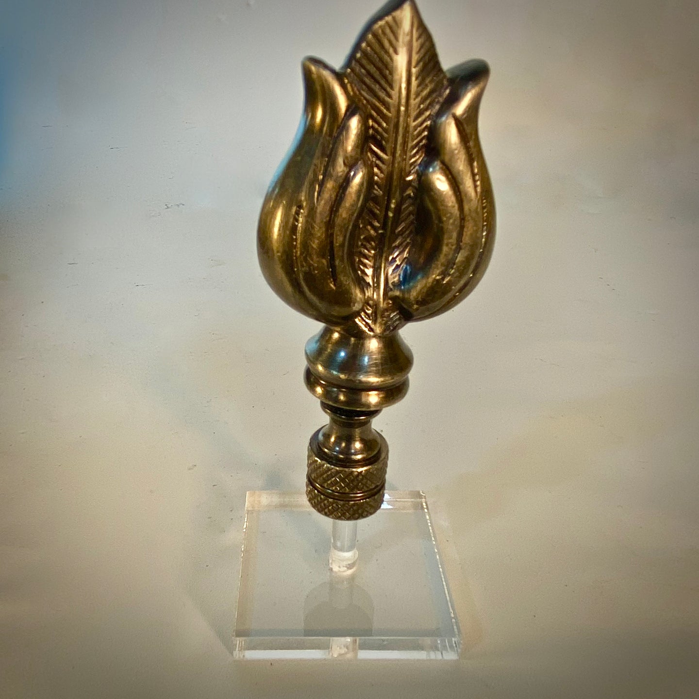 Magnolia Finial